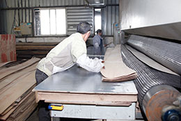 ���ٸ���